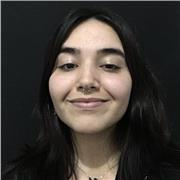 Alumna que estudia filología inglesa y imparte clases a cualquier público